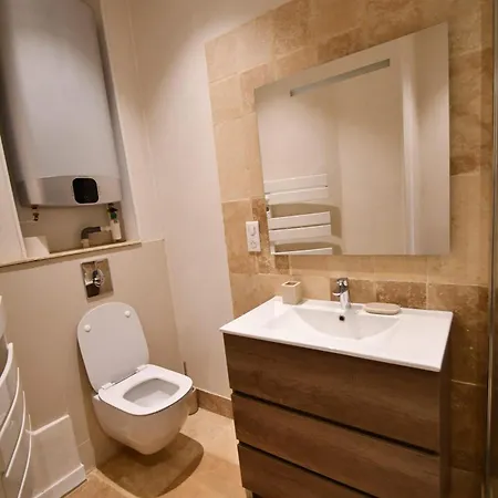 Elegant Toulousain - Centre - Metro - Standing Apartman *