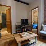 Elegant Toulousain - Centre - Metro - Standing Apartman *